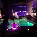 Calypso Jacuzzi Privatif فندق مبيت وإفطار