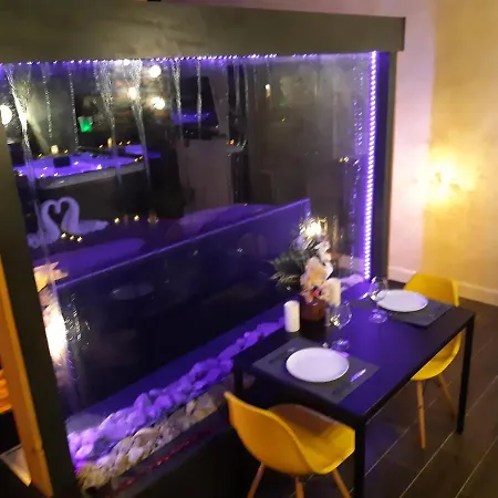 Bed and breakfast Calypso Jacuzzi Privatif 4*