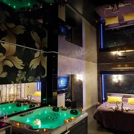Calypso Jacuzzi Privatif فندق مبيت وإفطار آجد