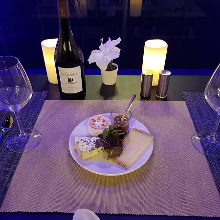 Calypso Jacuzzi Privatif Отель типа 