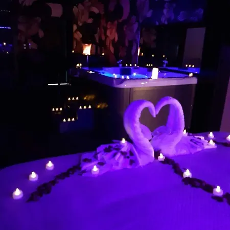 Calypso Jacuzzi Privatif 4* Agde