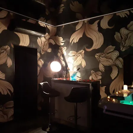 Calypso Jacuzzi Privatif Отель типа 