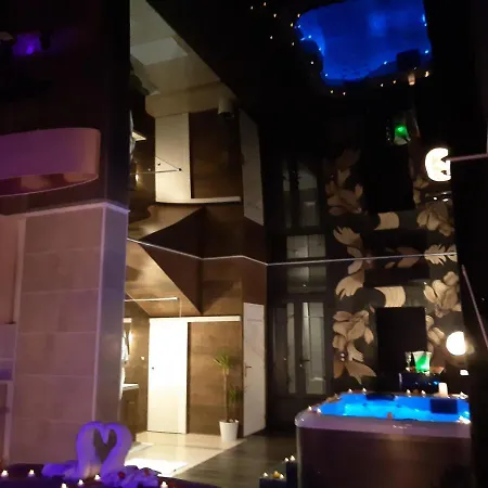 Calypso Jacuzzi Privatif Bed & Breakfast