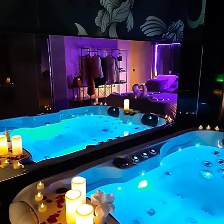 Calypso Jacuzzi Privatif Bed & Breakfast Agde