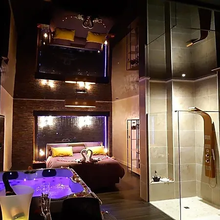 Calypso Jacuzzi Privatif 4* Agde